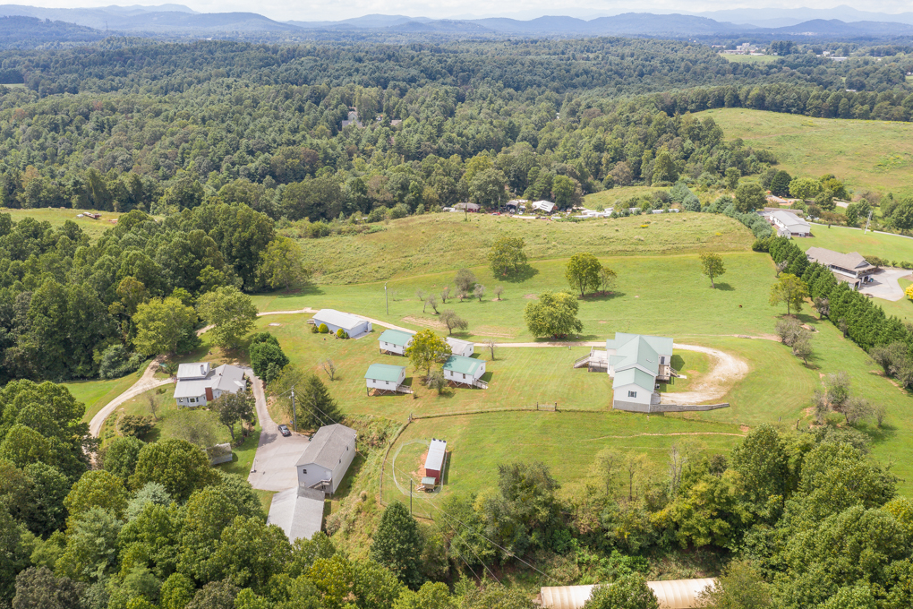 WNC Camp Retreat Center - Retreat Realty.