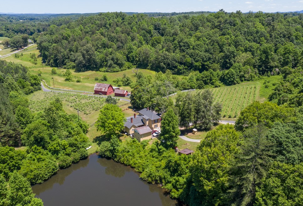 Classic Farm on 29 Acres